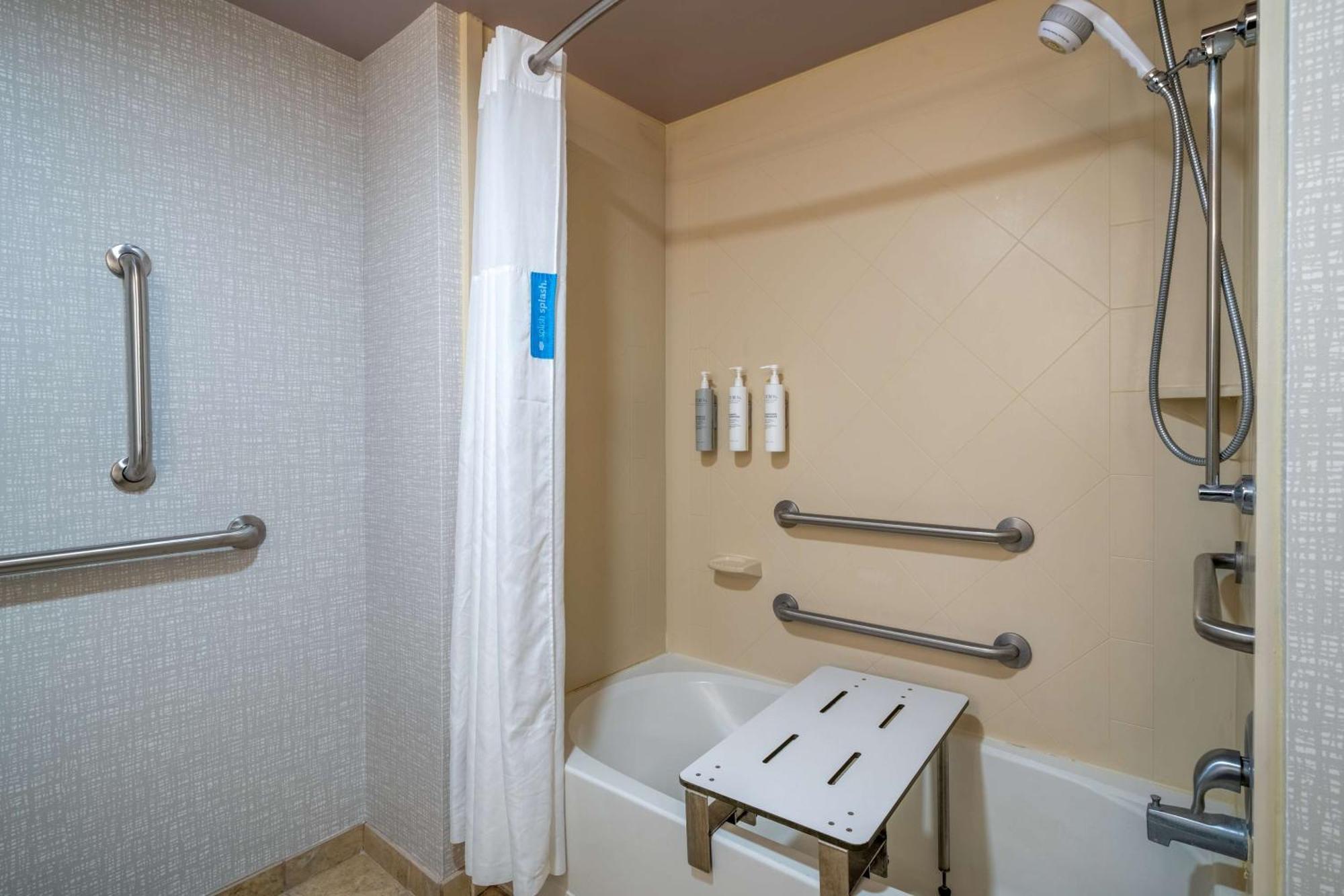 Hampton Inn Dahlgren מראה חיצוני תמונה