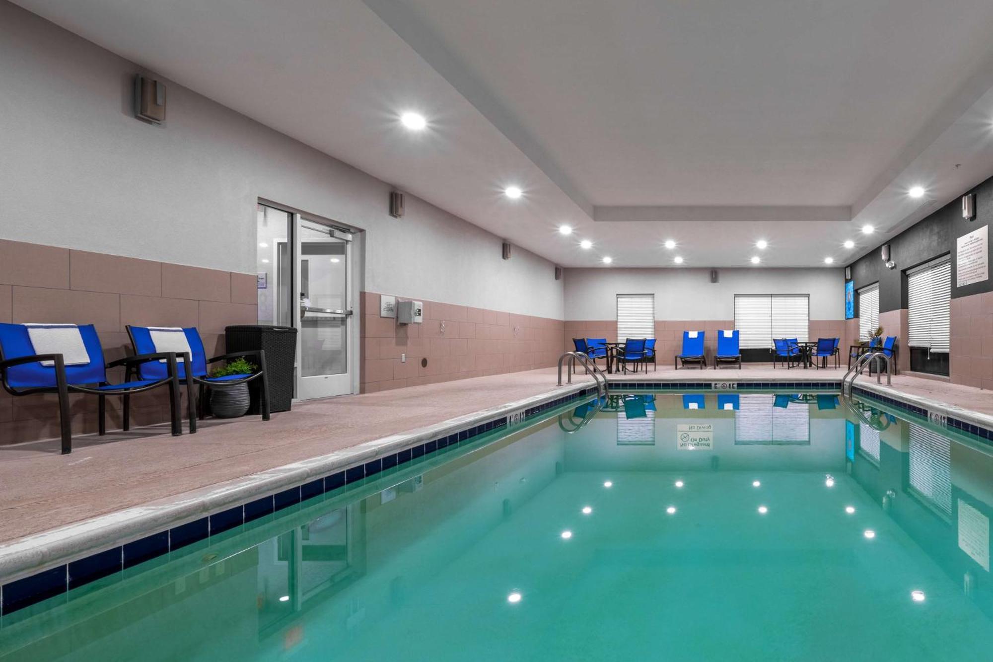 Hampton Inn Dahlgren מראה חיצוני תמונה