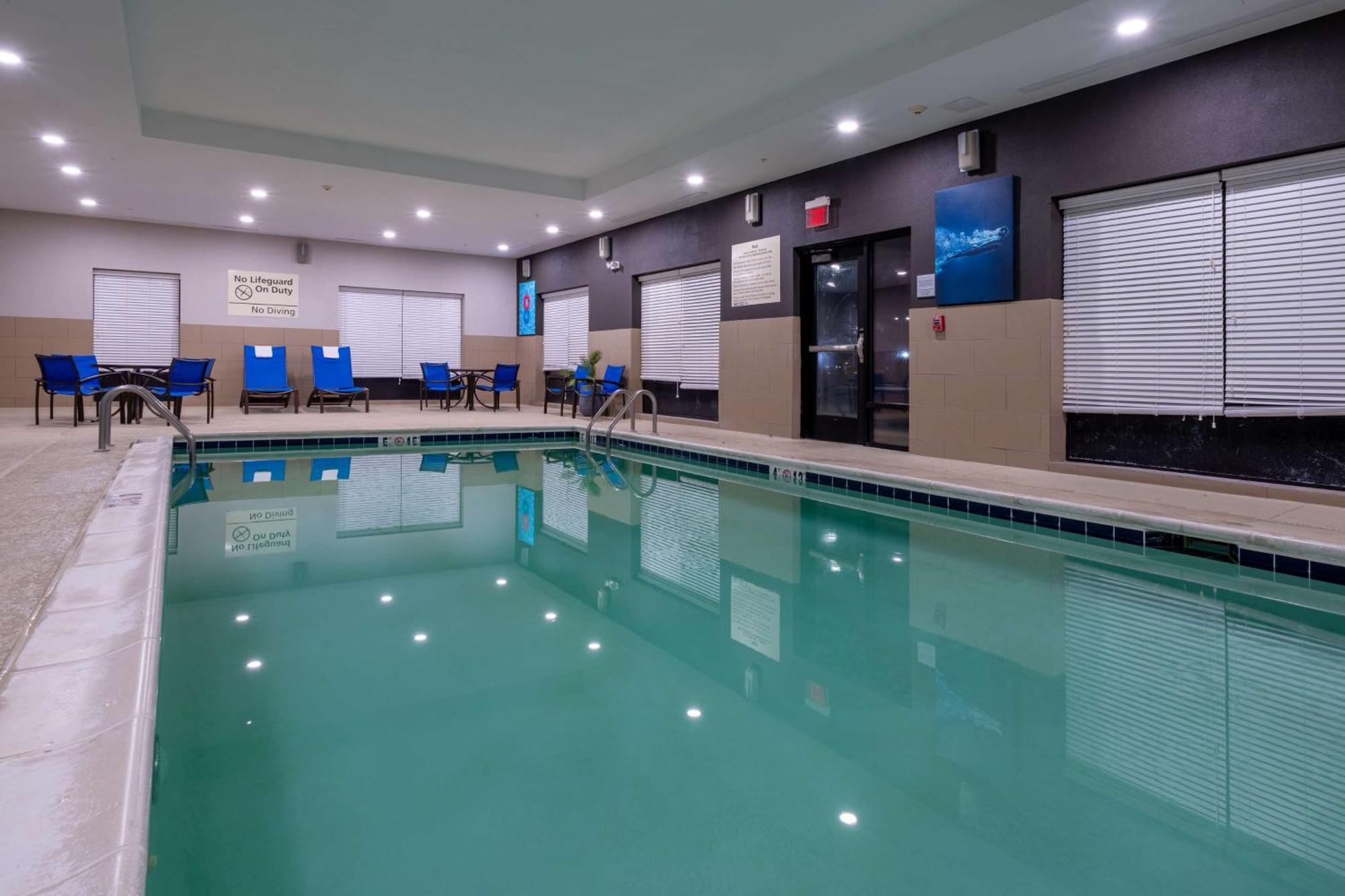 Hampton Inn Dahlgren מראה חיצוני תמונה